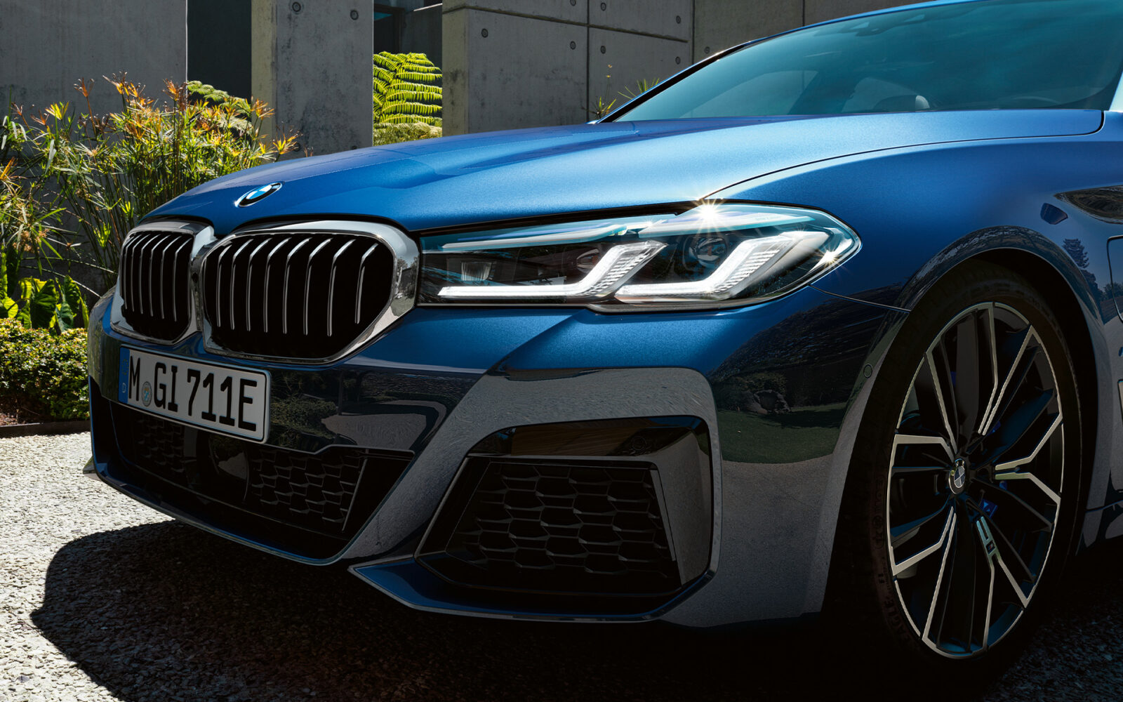 BMW 520d Арендный автомобиль