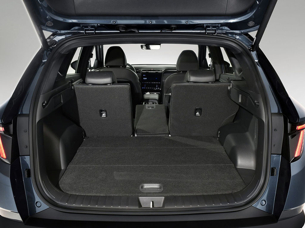 Hyundai TUCSON nomas automašīna