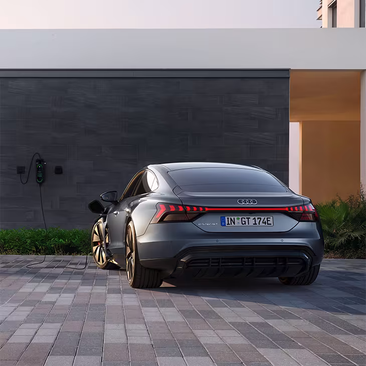 Audi e-tron nomas automašīna