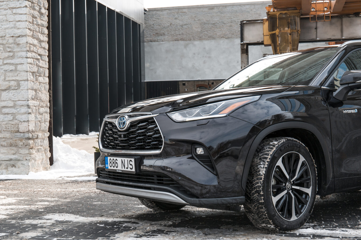 Toyota HIGHLANDER 7-seat SUV 2.5 Hybrid Dynamic Force Арендный автомобиль