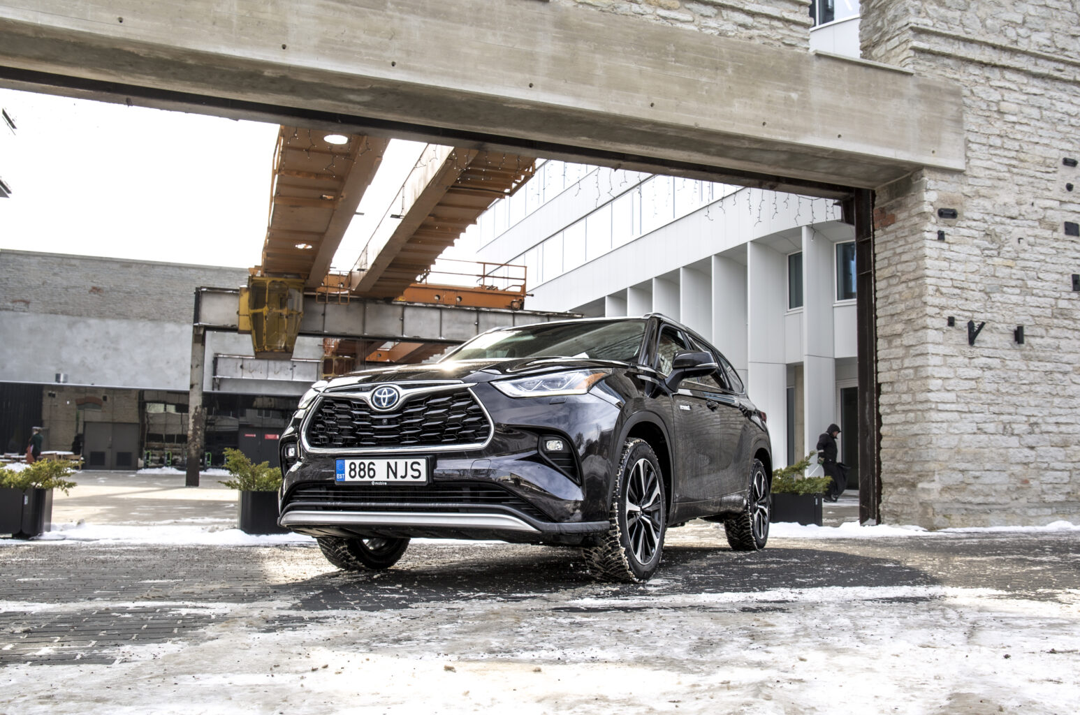 Toyota HIGHLANDER 7-seat SUV 2.5 Hybrid Dynamic Force Арендный автомобиль