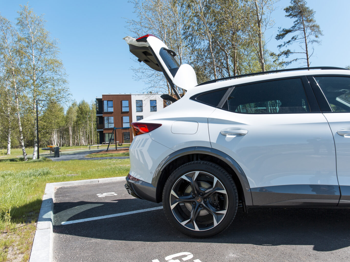 Cupra Formentor Арендный автомобиль