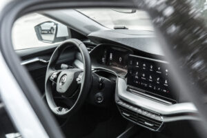 Skoda OCTAVIA Combi Elegance  nomas automašīna