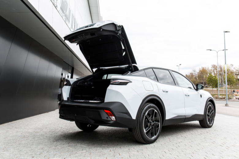 Peugeot 408 Арендный автомобиль