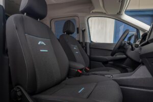 Ford TOURNEO CONNECT Арендный автомобиль
