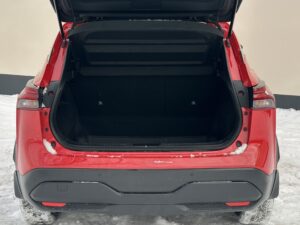 Nissan QASHQAI nomas automašīna