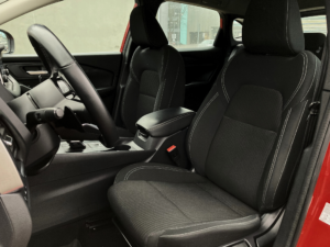 Nissan QASHQAI nomas automašīna