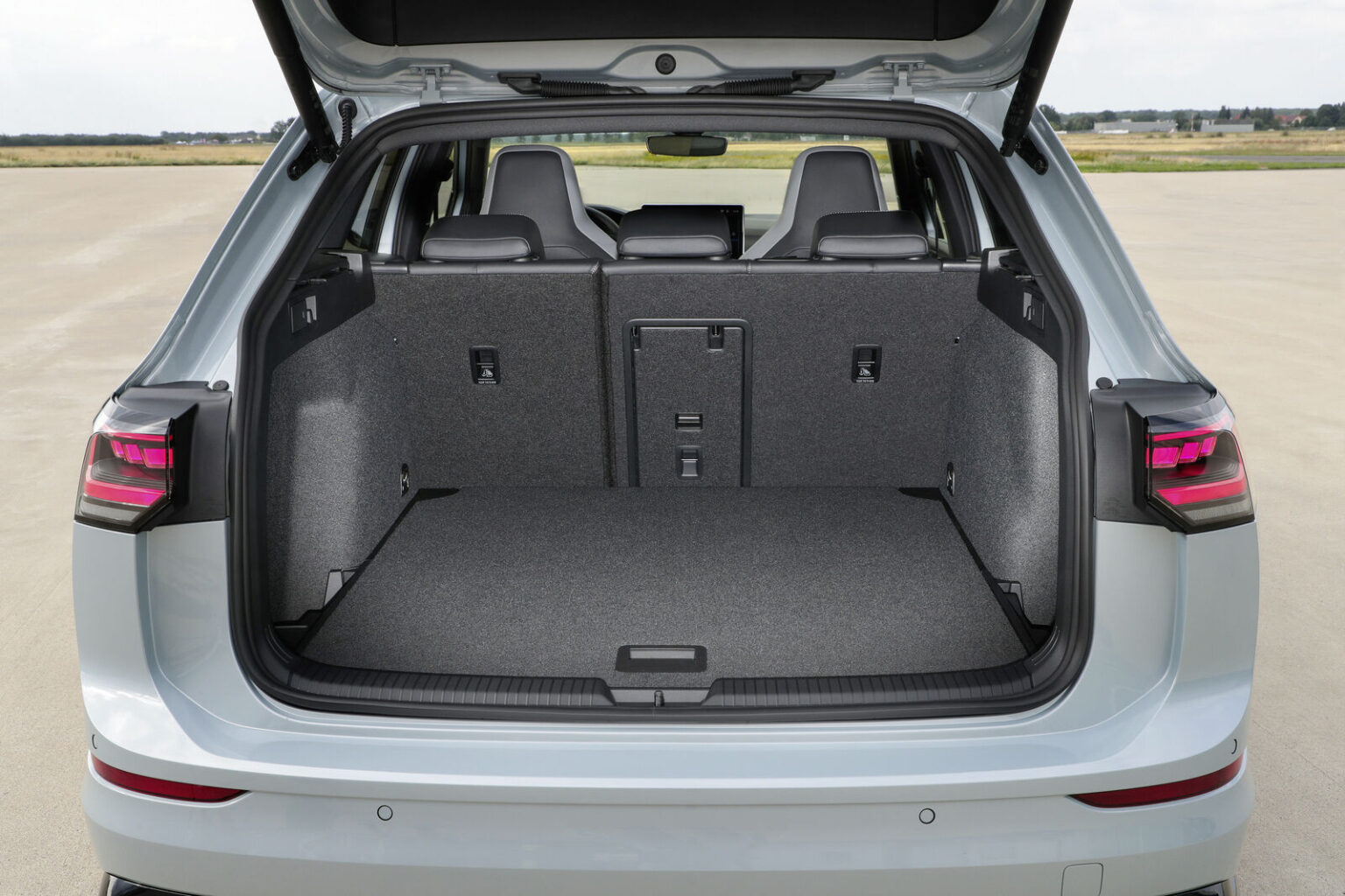 Volkswagen GOLF VARIANT nomas automašīna
