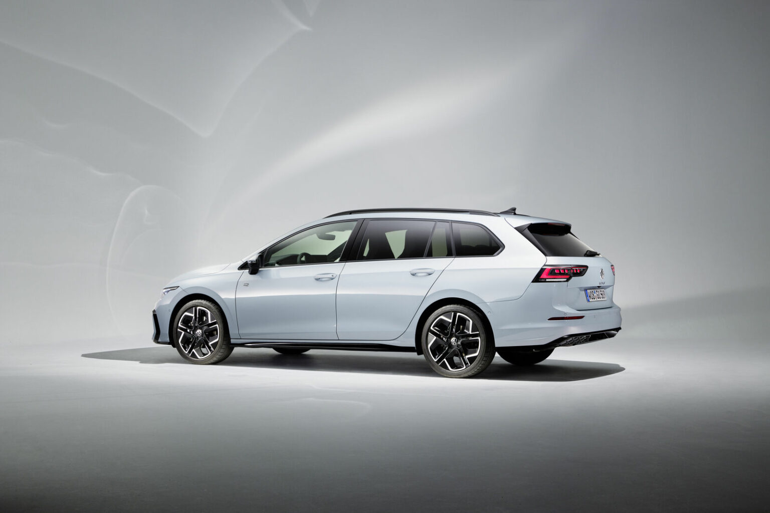 Volkswagen GOLF VARIANT nomas automašīna