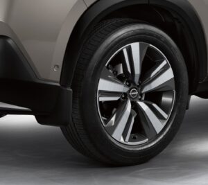 Nissan X-TRAIL nomas automašīna