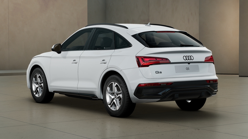 Audi Q5 Sportback nomas automašīna