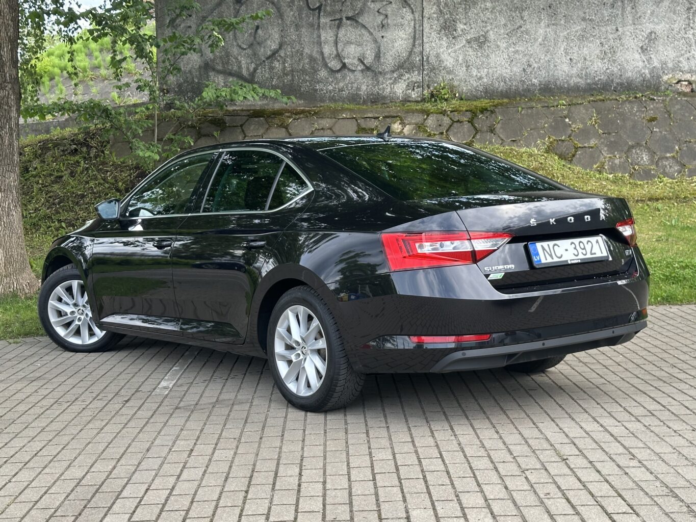 Skoda SUPERB nomas automašīna