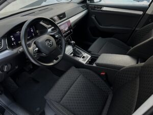 Skoda SUPERB Арендный автомобиль