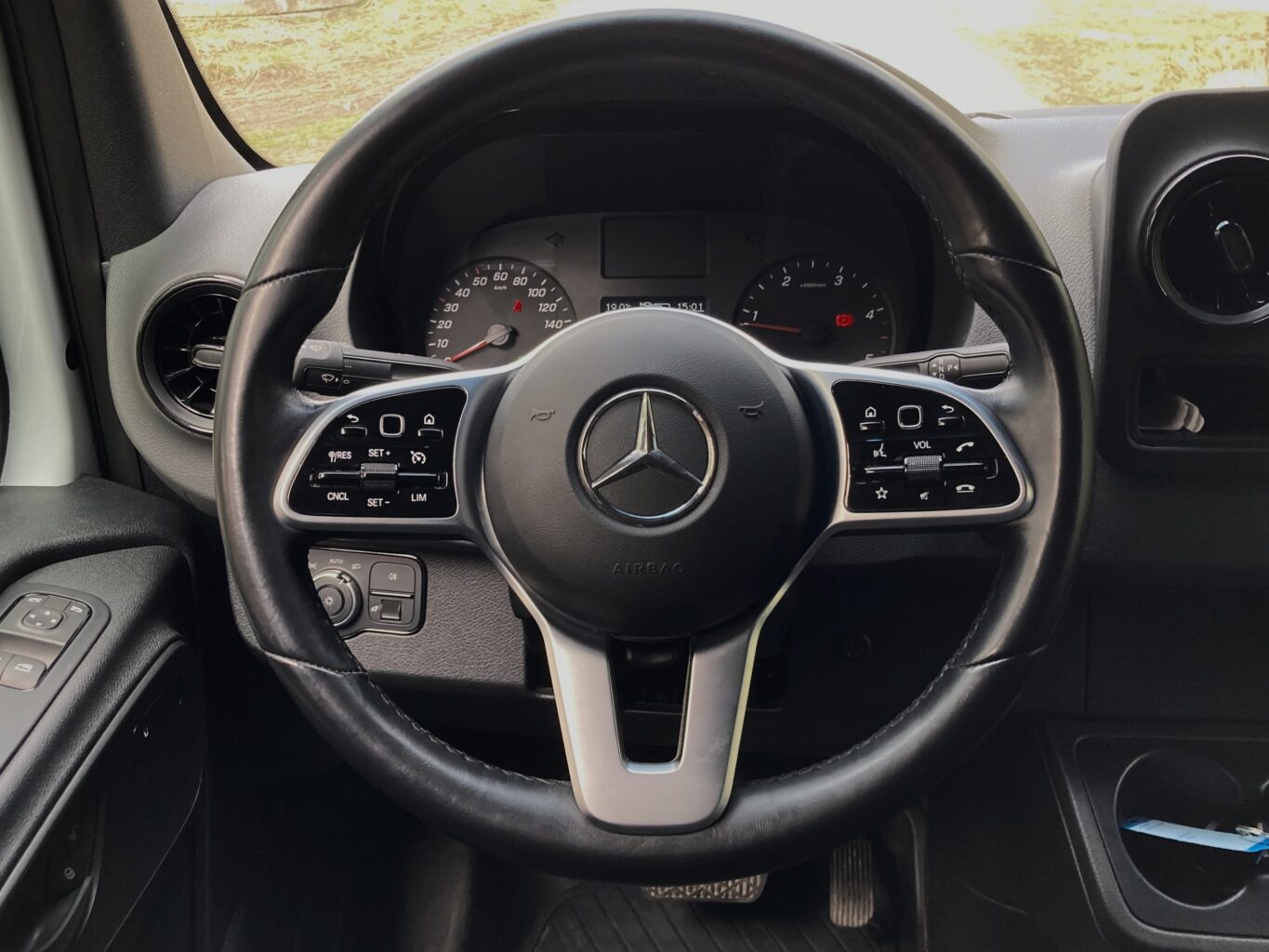 Mercedes-Benz Sprinter 317 nomas automašīna