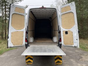 Mercedes-Benz Sprinter 317 nomas automašīna