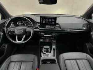 Audi Q5 nomas automašīna