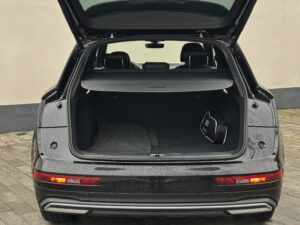 Audi Q5 nomas automašīna