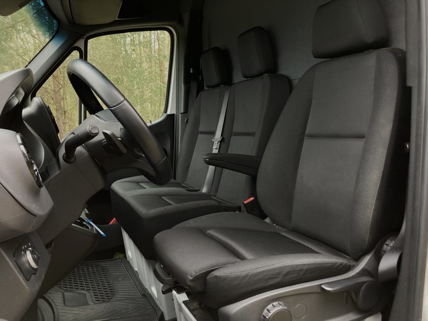 Mercedes-Benz Sprinter 317 nomas automašīna