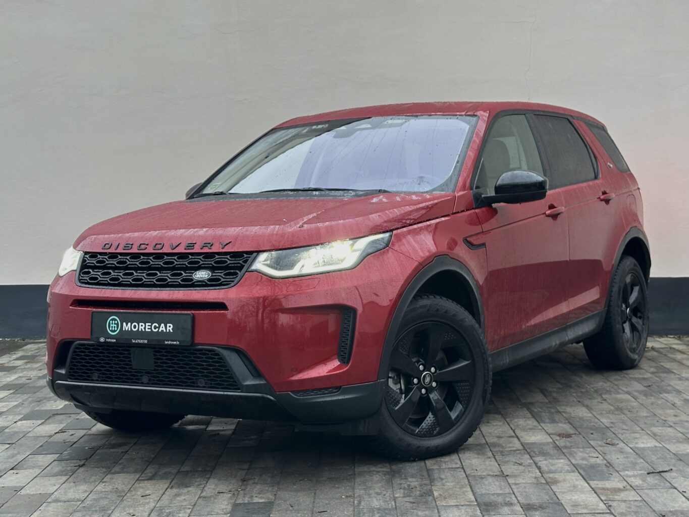 Land Rover Discovery nomas automašīna