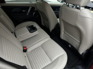 Land Rover Discovery nomas automašīna