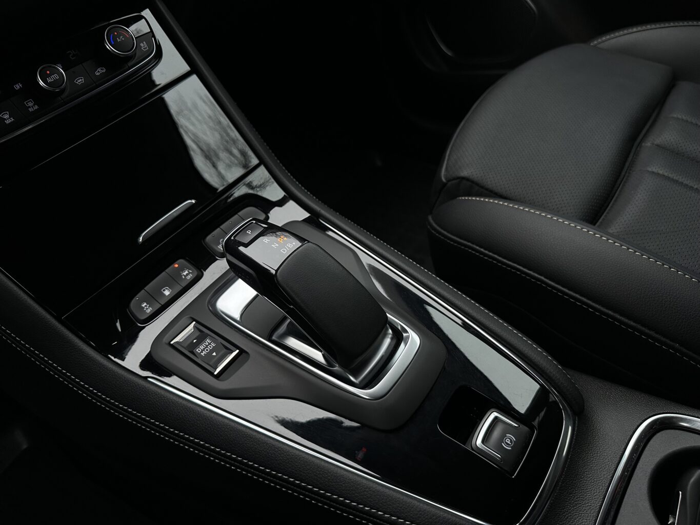 Opel GRANDLAND X nomas automašīna