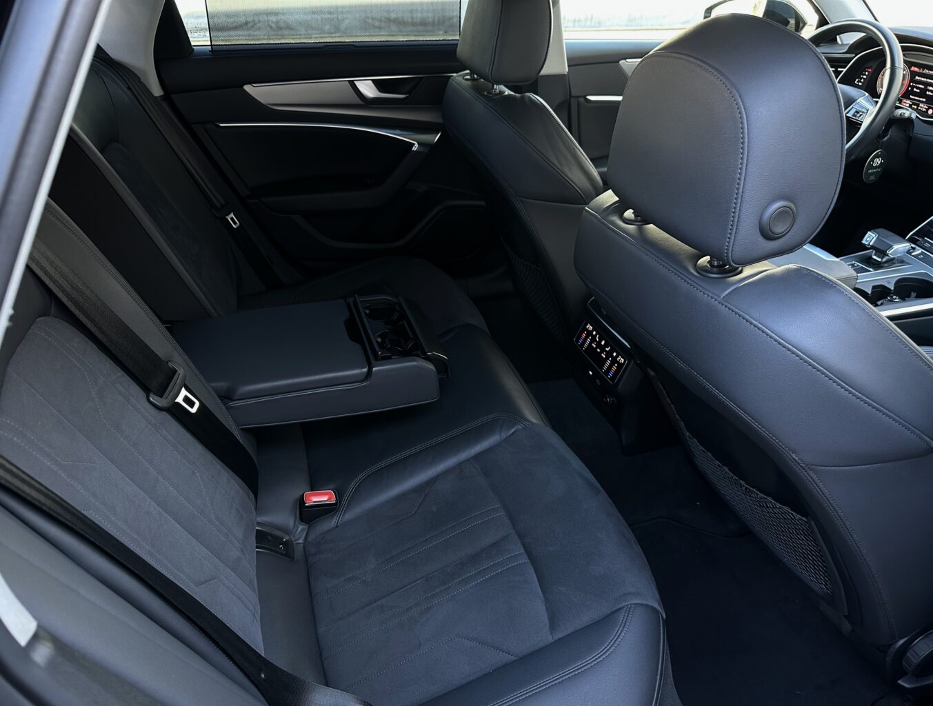 Audi A6 AVANT nomas automašīna