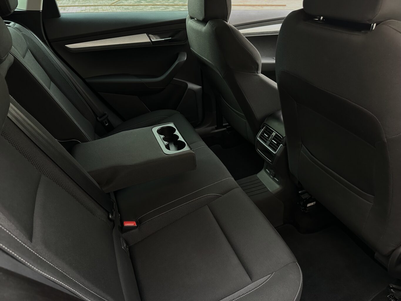 Skoda Karoq nomas automašīna