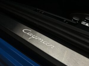 Porsche Cayman Арендный автомобиль