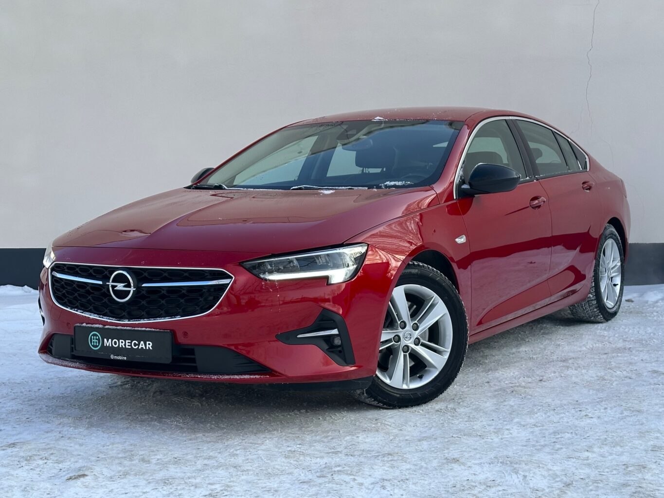 Opel INSIGNIA nomas automašīna