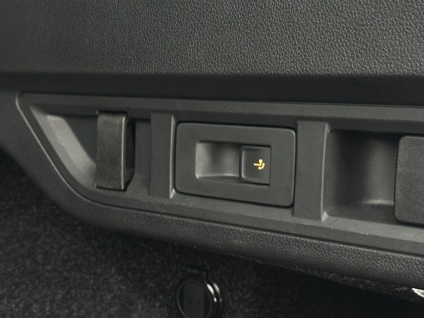 Skoda OCTAVIA nomas automašīna