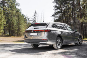 Volkswagen PASSAT nomas automašīna