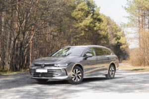 Volkswagen PASSAT nomas automašīna