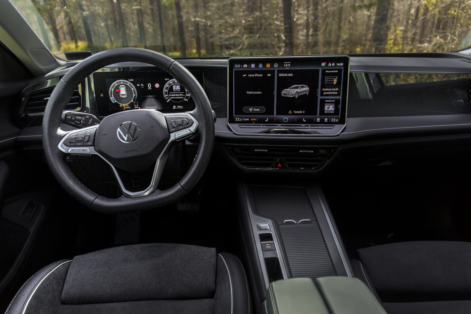 Volkswagen PASSAT nomas automašīna