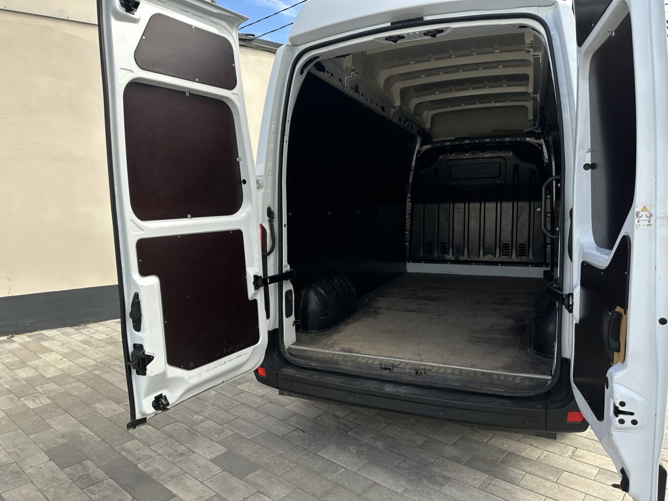 Renault MASTER nomas automašīna