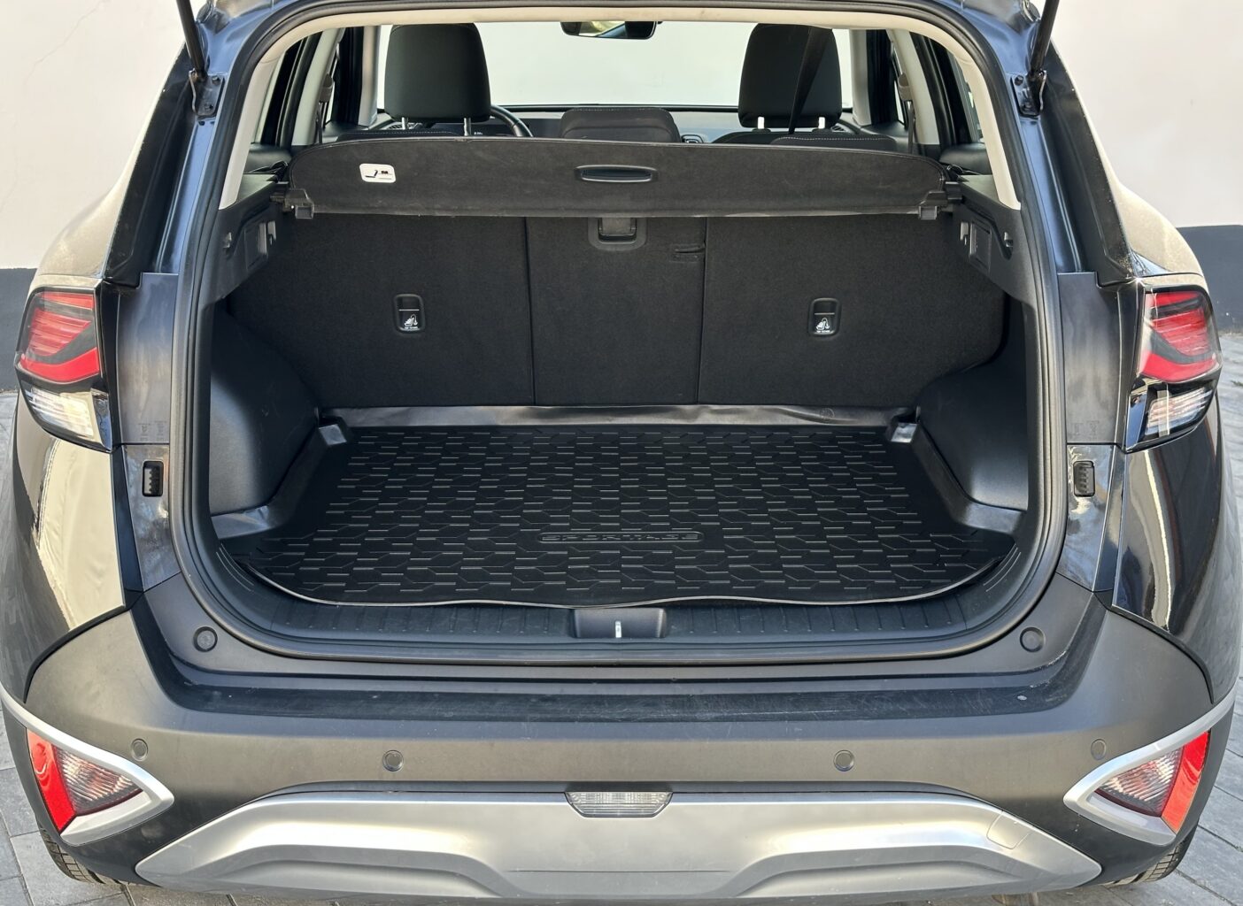 Kia SPORTAGE nomas automašīna