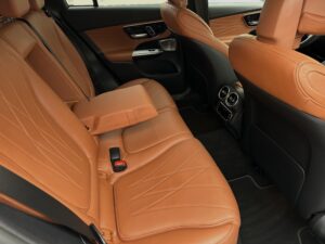 Mercedes-Benz GLC200 nomas automašīna