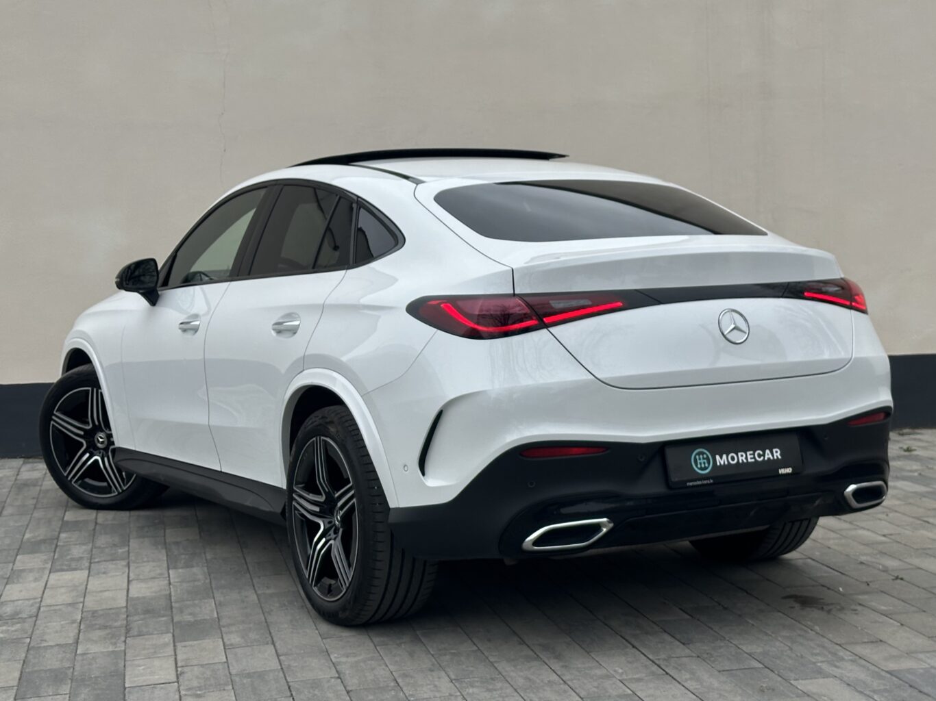 Mercedes-Benz GLC200 nomas automašīna