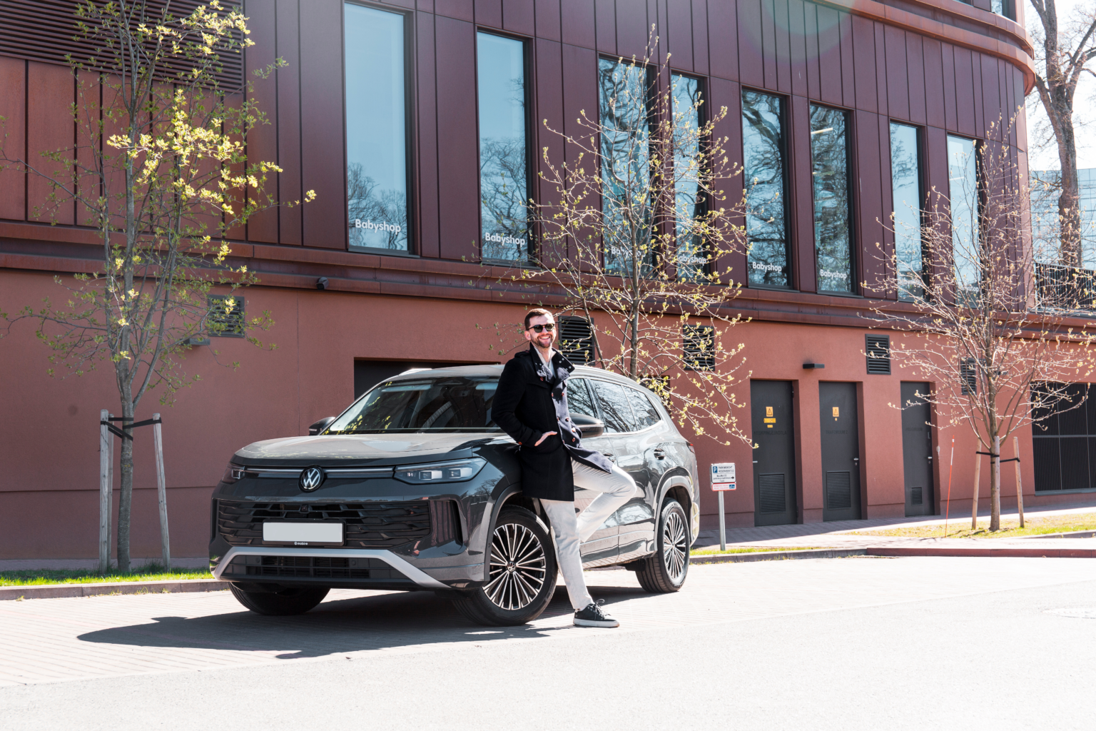 Volkswagen TAYRON nomas automašīna