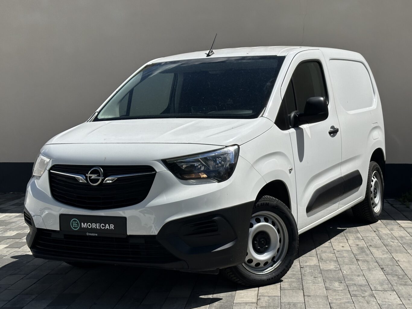 Opel COMBO nomas automašīna