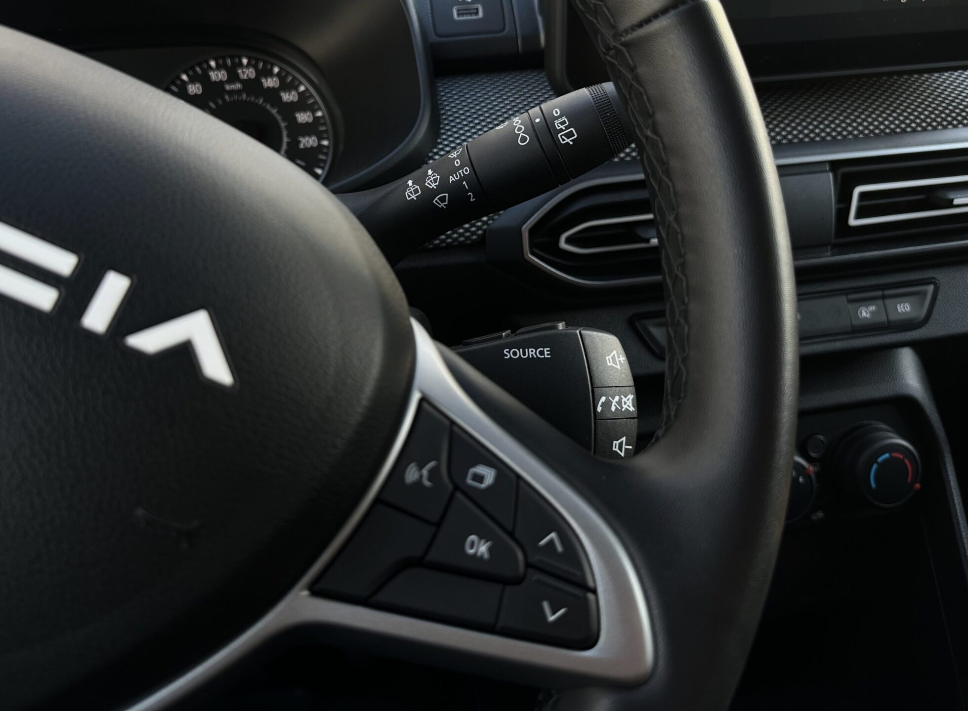 Pilna servisa auto noma - Dacia Jogger