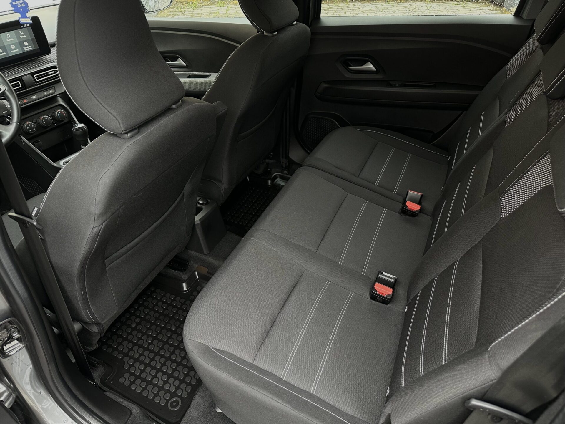 Pilna servisa auto noma - Dacia Jogger